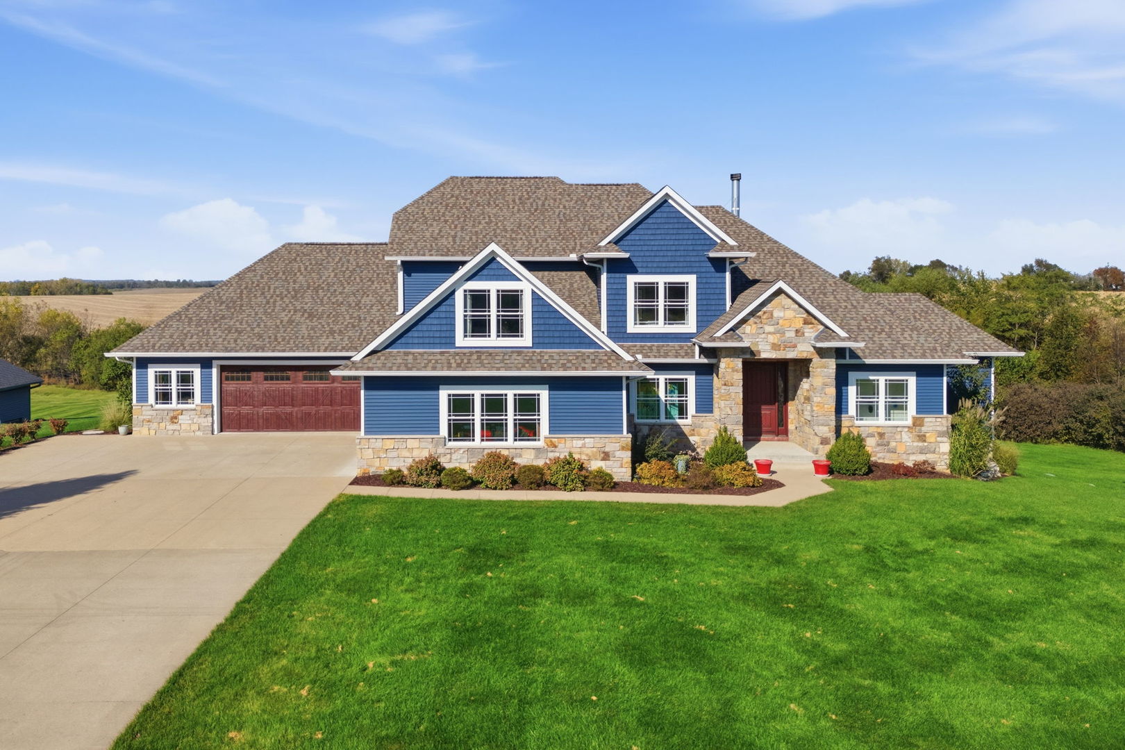 1645 Maple Boulevard 0