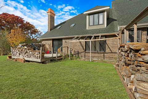 Tiny photo for 3951 Blackstone Avenue, Gurnee, IL 60031 (MLS # 12415931)