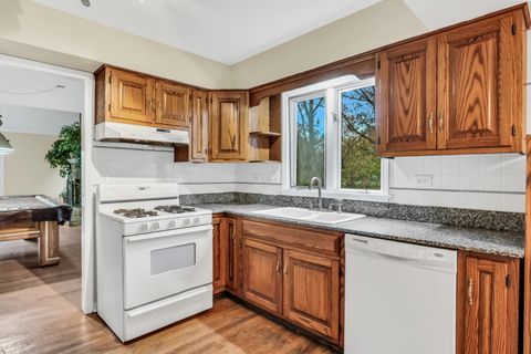 Tiny photo for 3951 Blackstone Avenue, Gurnee, IL 60031 (MLS # 12415931)