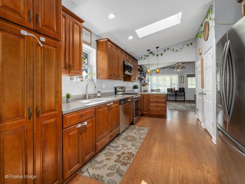 Tiny photo for 1053 S Norbury Avenue, Lombard, IL 60148 (MLS # 12475278)