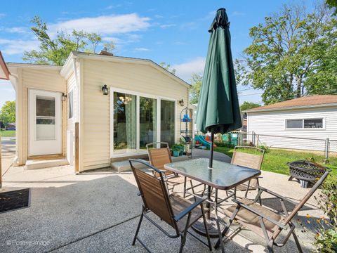Tiny photo for 1053 S Norbury Avenue, Lombard, IL 60148 (MLS # 12475278)