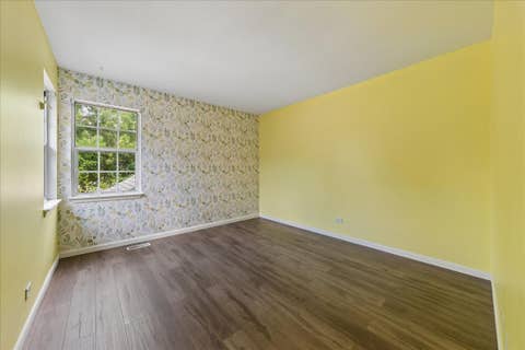 Tiny photo for 1459 Golfview Drive, Glendale Heights, IL 60139 (MLS # 12739255)