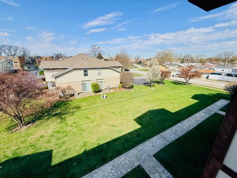 Tiny photo for 3823 W 123rd Street #302, Alsip, IL 60803 (MLS # 12643138)