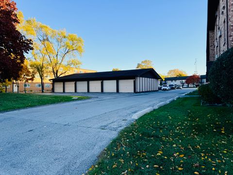 Tiny photo for 3823 W 123rd Street #302, Alsip, IL 60803 (MLS # 12643138)
