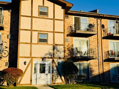 Tiny photo for 3823 W 123rd Street #302, Alsip, IL 60803 (MLS # 12643138)