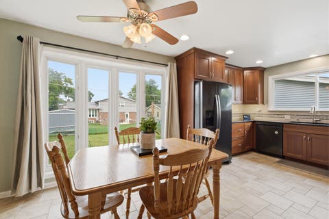 Tiny photo for 1106 S SPRUCEWOOD Drive, Mount Prospect, IL 60056 (MLS # 12709013)
