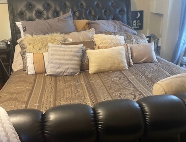 10037 S Morgan Street