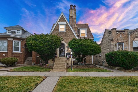 Tiny photo for 10037 S Morgan Street, Chicago, IL 60643 (MLS # 12578994)