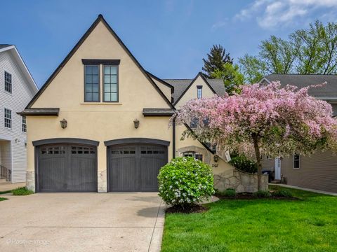 267 Walker Avenue Clarendon Hills IL 60514