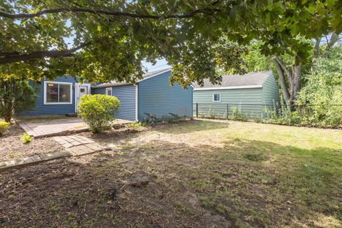 Tiny photo for 228 Woodlawn Drive, Mundelein, IL 60060 (MLS # 12411916)