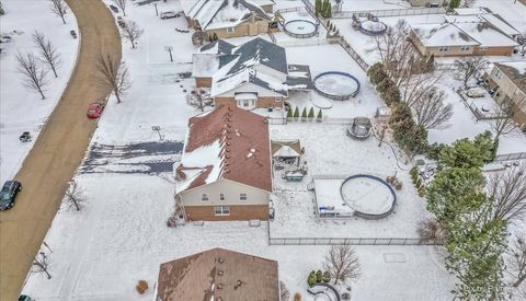 Tiny photo for 2445 Peregrine Drive, New Lenox, IL 60451 (MLS # 12556836)