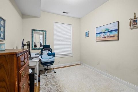 Tiny photo for 5935 N Magnolia Avenue #1, Chicago, IL 60660 (MLS # 12573003)