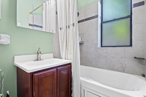 Tiny photo for 5935 N Magnolia Avenue #1, Chicago, IL 60660 (MLS # 12573003)