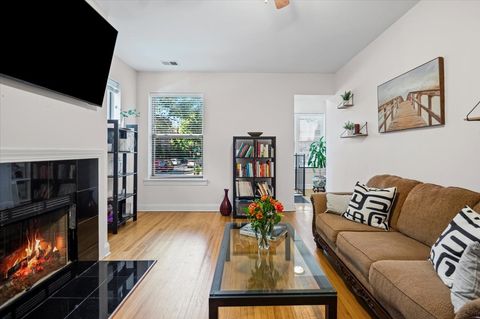 Tiny photo for 5935 N Magnolia Avenue #1, Chicago, IL 60660 (MLS # 12573003)