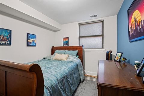 Tiny photo for 5935 N Magnolia Avenue #1, Chicago, IL 60660 (MLS # 12573003)