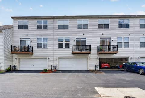Tiny photo for 941 Summit Creek Drive, Shorewood, IL 60404 (MLS # 12669620)