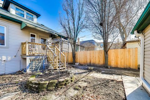 Tiny photo for 6224 N Rockwell Street, Chicago, IL 60659 (MLS # 12575205)