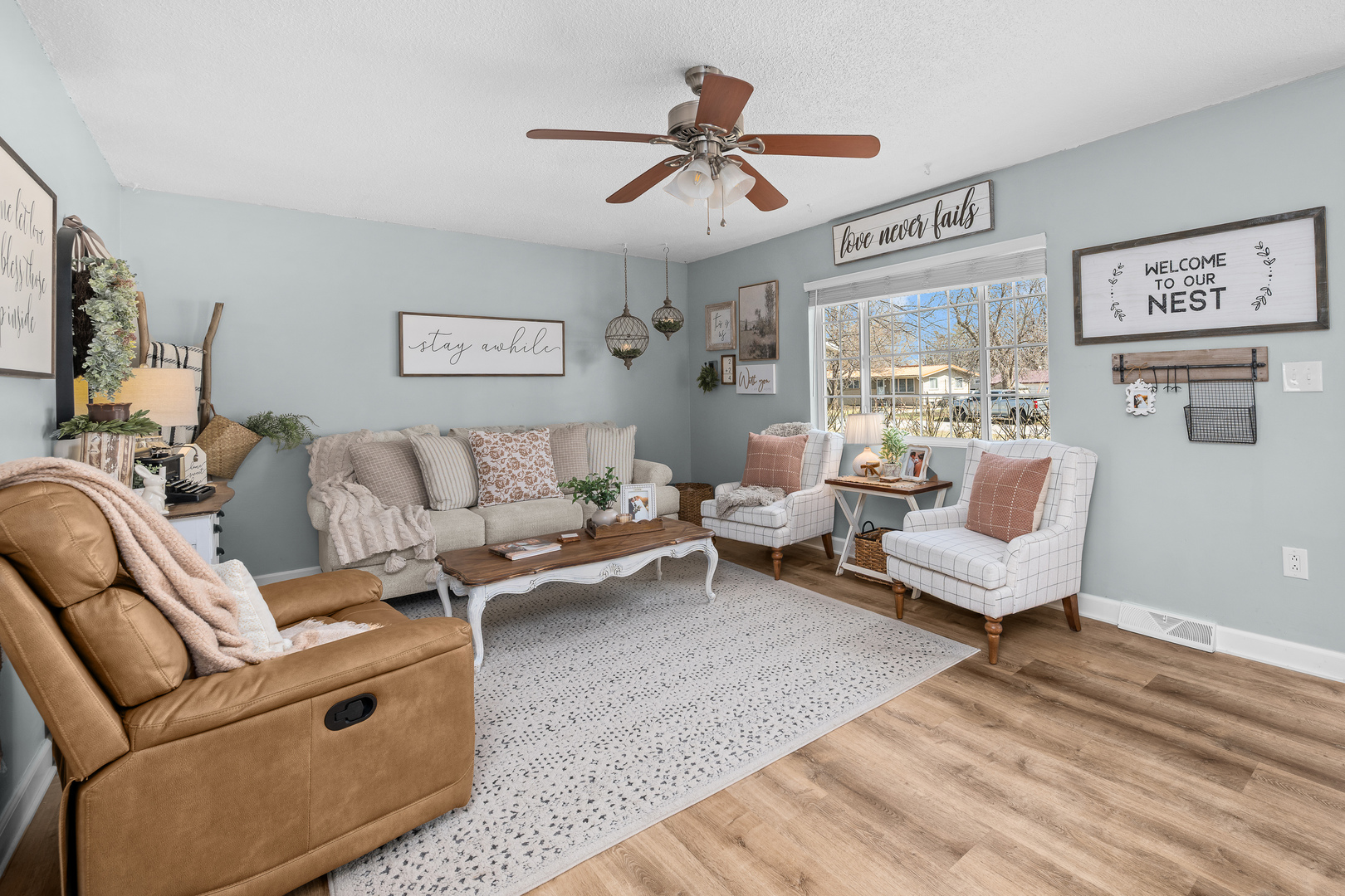 214 8th Street E