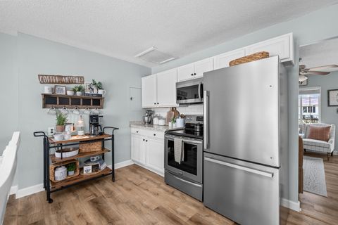 Tiny photo for 214 8th Street E, Milan, IL 61264 (MLS # 12553178)