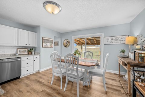 Tiny photo for 214 8th Street E, Milan, IL 61264 (MLS # 12553178)