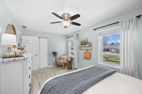 Tiny photo for 214 8th Street E, Milan, IL 61264 (MLS # 12553178)