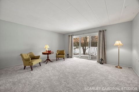 Tiny photo for 5540 Walnut Avenue #7B, Downers Grove, IL 60515 (MLS # 12531949)