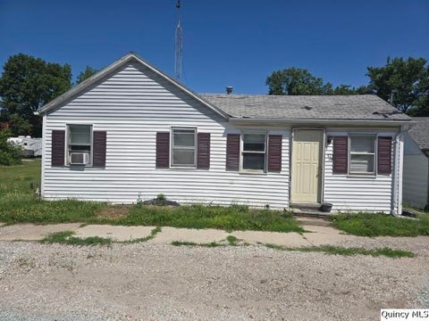 87 E 3rd Street, Dallas City, IL 62330 - #: 12669398