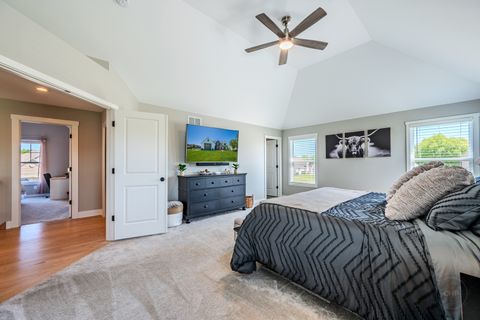 Tiny photo for 2902 Hampton Avenue, North Aurora, IL 60542 (MLS # 12646420)