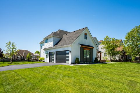 Tiny photo for 2902 Hampton Avenue, North Aurora, IL 60542 (MLS # 12646420)