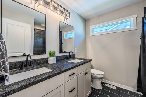 Tiny photo for 2902 Hampton Avenue, North Aurora, IL 60542 (MLS # 12646420)
