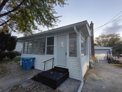Photo of 182 N Smith Street, Aurora, IL 60505 (MLS # 12793836)