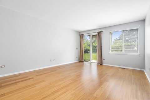 Tiny photo for 3089 Kentshire Circle #3089, Naperville, IL 60564 (MLS # 12767458)