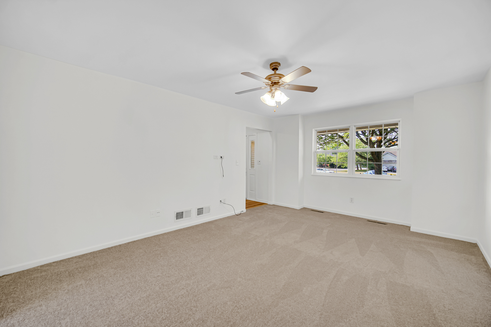 643 N Bridgeport Terrace