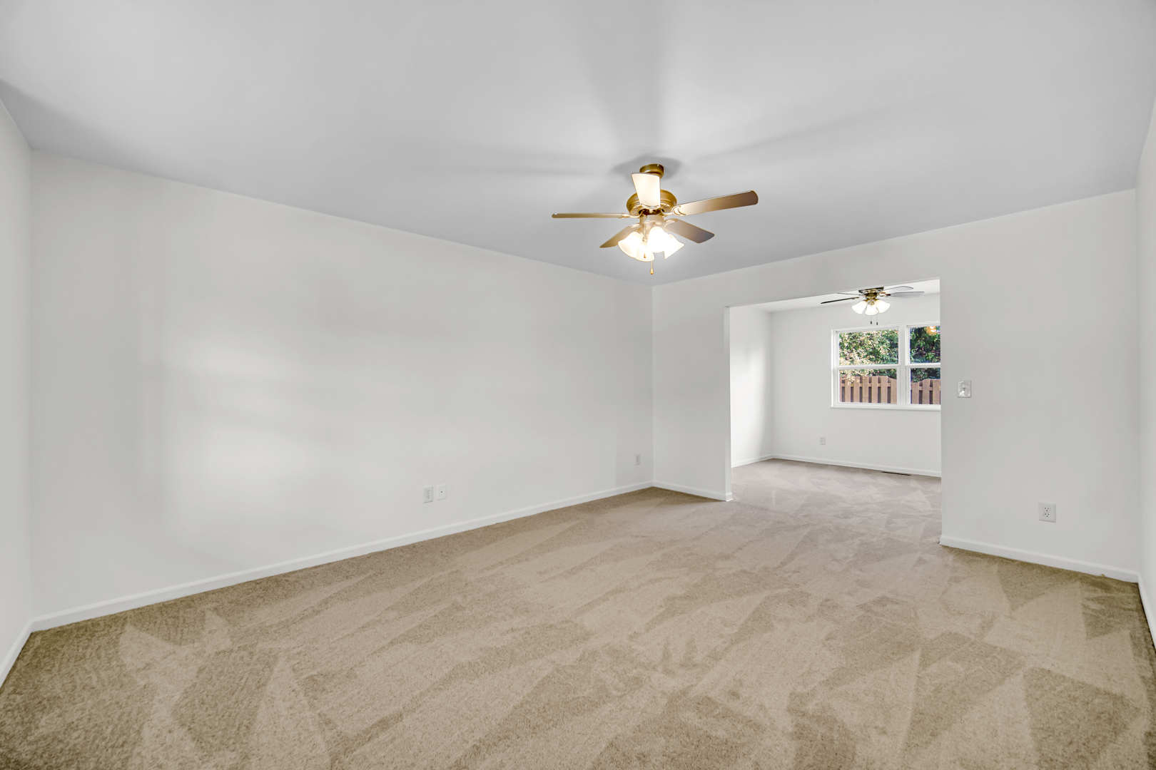 643 N Bridgeport Terrace