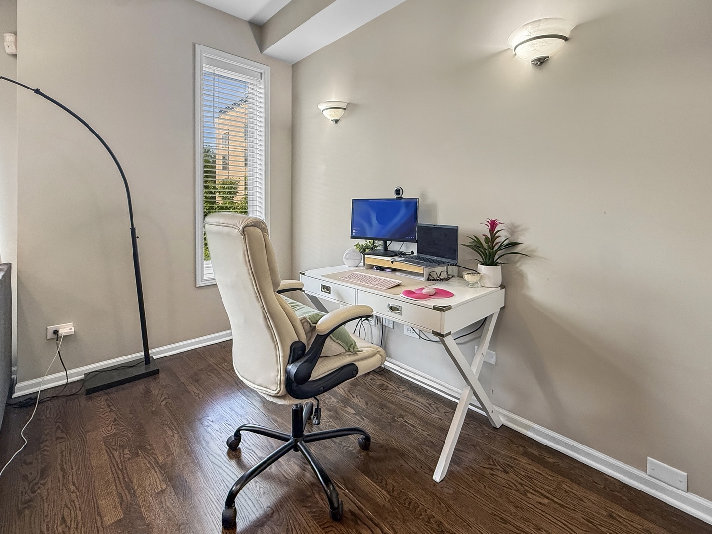 1726 W Diversey Parkway 2E