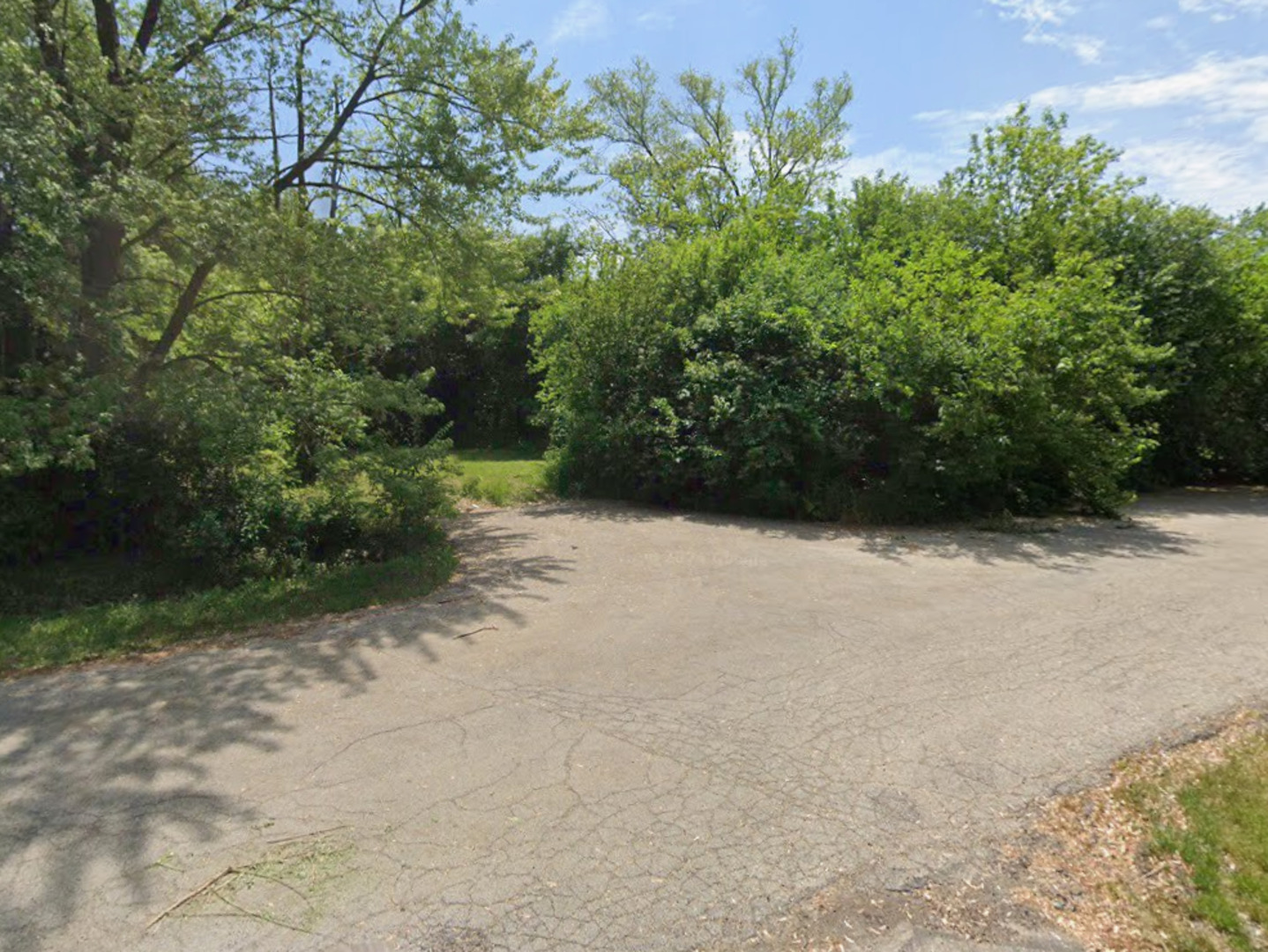 Vacant S Edward Parkway