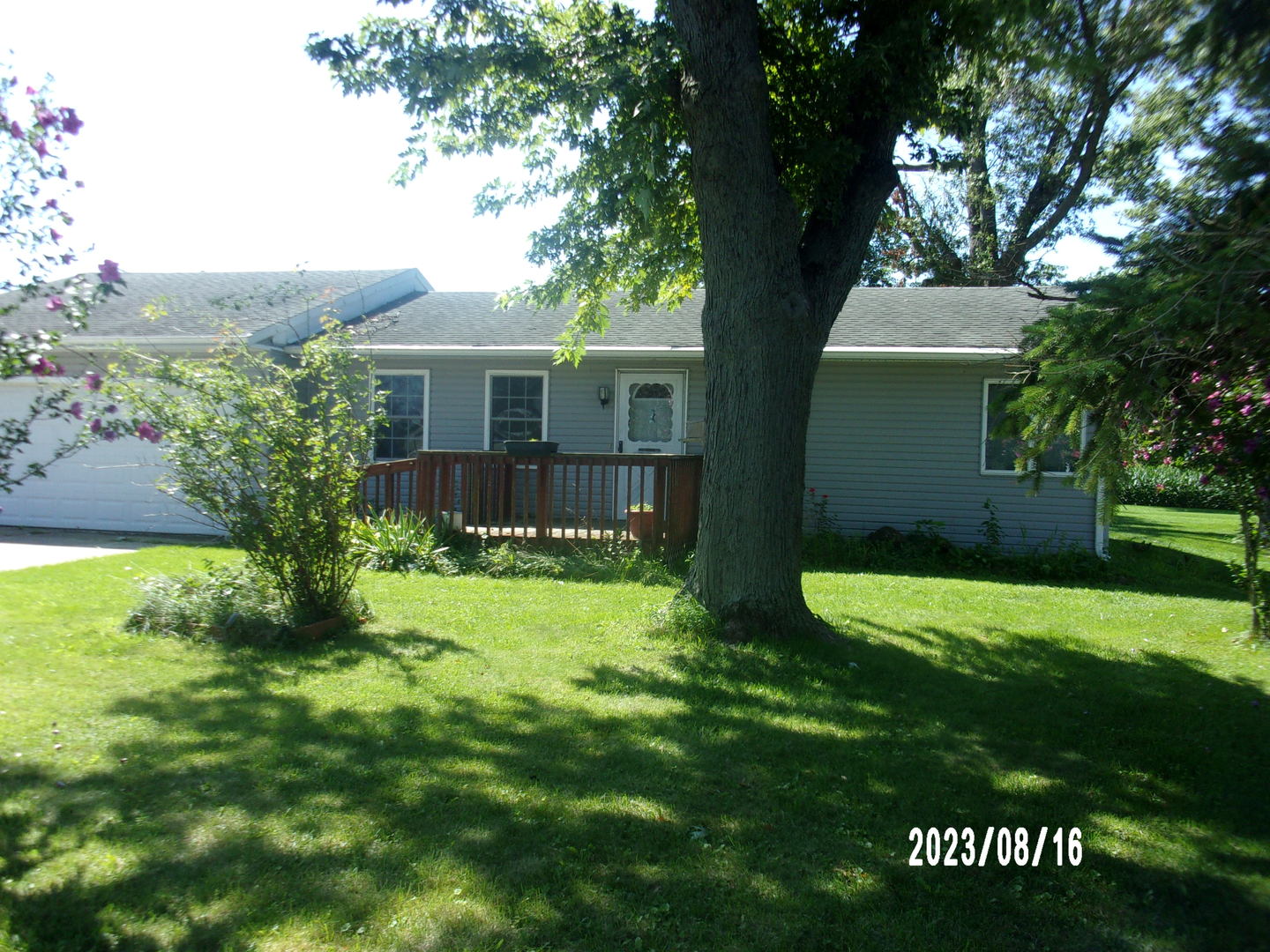 650 W Blue Street