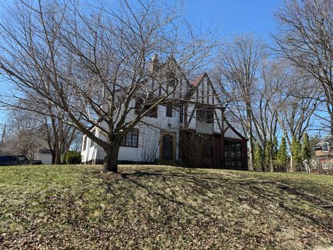 Tiny photo for 618 S Harvey Avenue, Freeport, IL 61032 (MLS # 12609980)