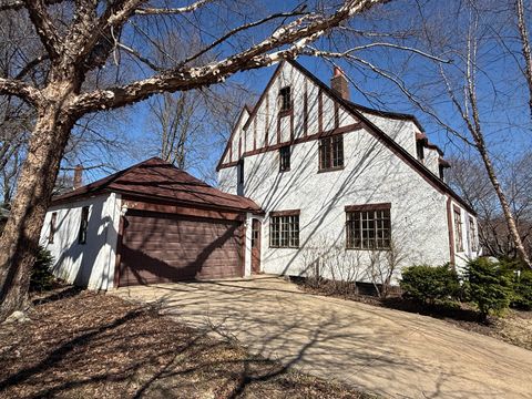 Tiny photo for 618 S Harvey Avenue, Freeport, IL 61032 (MLS # 12609980)