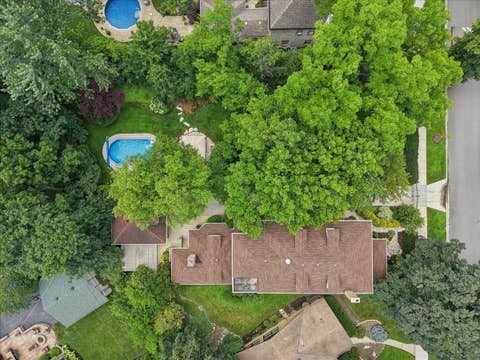 Tiny photo for 5873 N Forest Glen Avenue, Chicago, IL 60646 (MLS # 12685779)