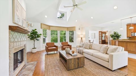 Tiny photo for 5873 N Forest Glen Avenue, Chicago, IL 60646 (MLS # 12685779)