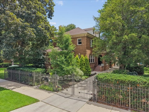 Tiny photo for 5873 N Forest Glen Avenue, Chicago, IL 60646 (MLS # 12685779)