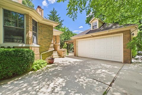 Tiny photo for 5873 N Forest Glen Avenue, Chicago, IL 60646 (MLS # 12685779)