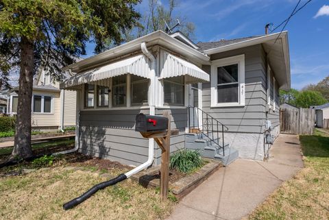 Photo of 417 9th Street, Silvis, IL 61282 (MLS # 12624222)