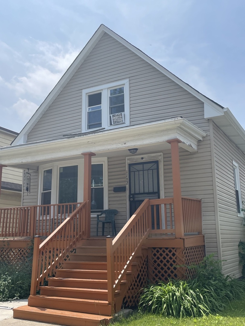 1132 N Monitor Avenue