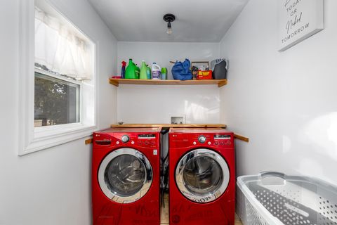 Tiny photo for 618 Fort Street, Ottawa, IL 61350 (MLS # 12619830)