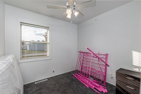 Tiny photo for 618 Fort Street, Ottawa, IL 61350 (MLS # 12619830)