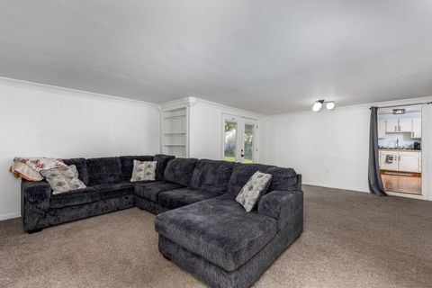 Tiny photo for 618 Fort Street, Ottawa, IL 61350 (MLS # 12619830)