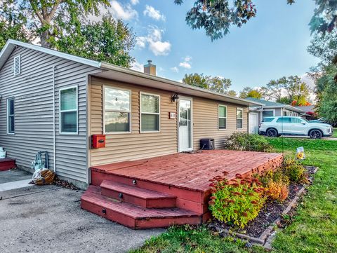 Tiny photo for 618 Fort Street, Ottawa, IL 61350 (MLS # 12619830)