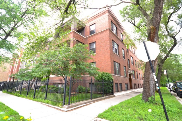 Photo 1 of 13 — 3610 N Bosworth Avenue 2, Chicago, IL 60613